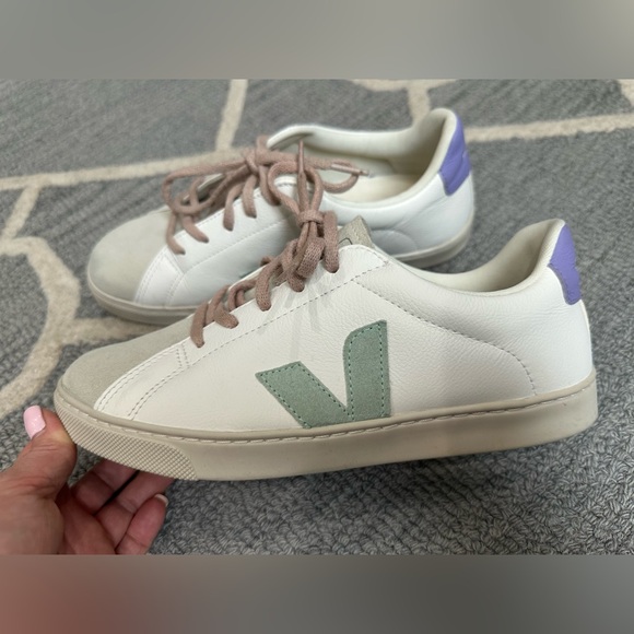 Veja,  Kids' Small Esplar Leather Sneaker - Picture 2 of 10